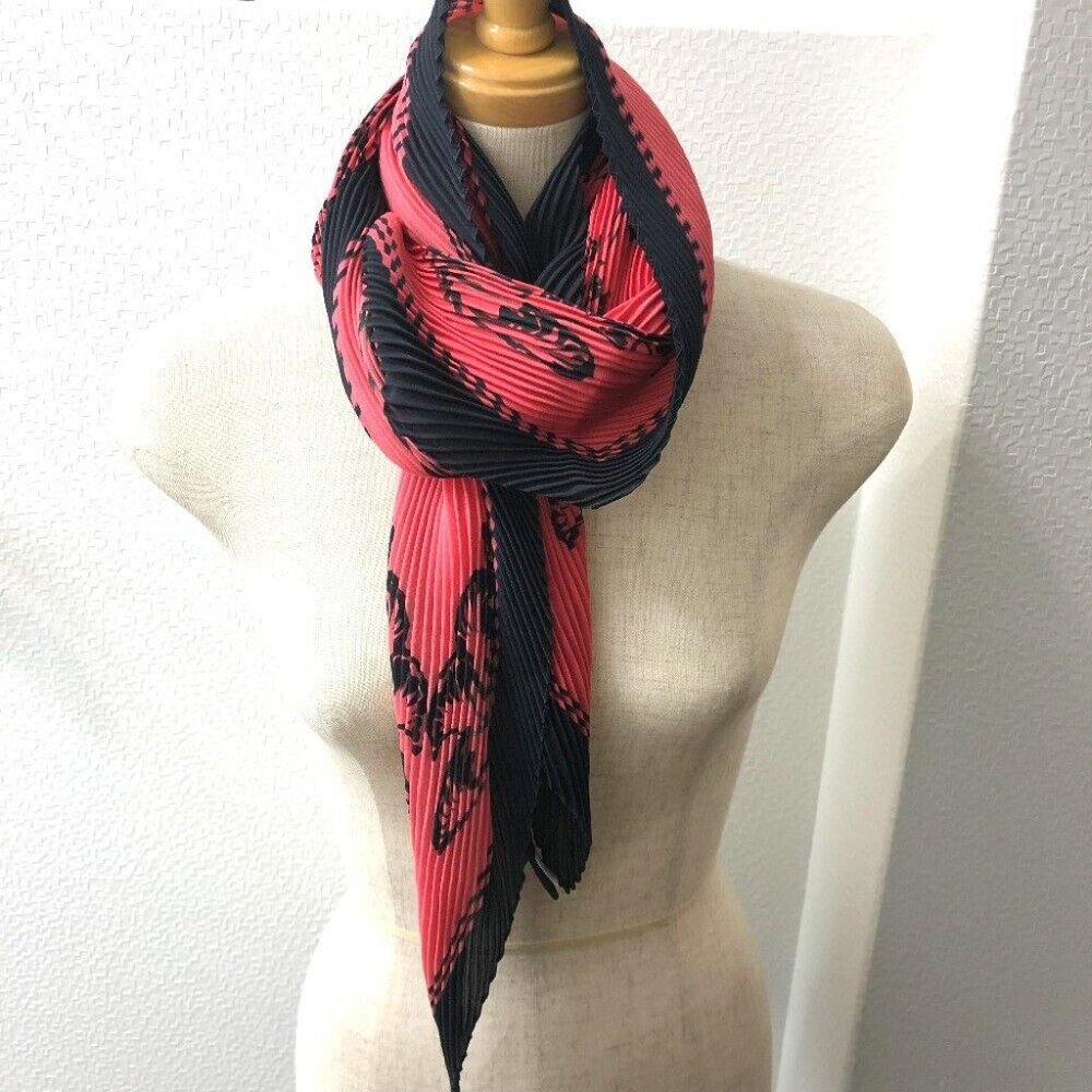 LOUIS VUITTON Floral stamp Giant Pleated Scarf silk Black - Picture 5 of 12